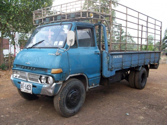 รถบรรทุกพร้อมใช้วิ่งทางใกลสบายใช้งานทุกวัน