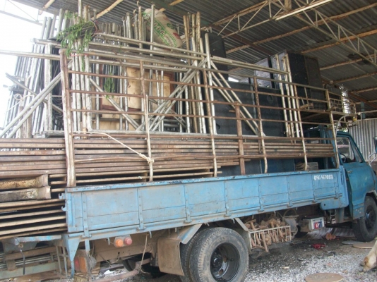 รถบรรทุกพร้อมใช้วิ่งทางใกลสบายใช้งานทุกวัน