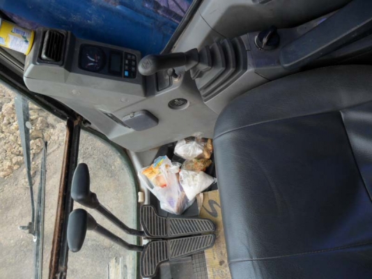 Kobelco SK200 Mark 6 YN10 Supper เก่าในใบแจ้งจำหน่าย พร้อมใช้ Kobelco SK200 Mark 6 YN10 Supper เก่าในใบแจ้งจำหน่าย พร้อมใช้