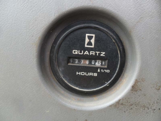 Kobelco SK200 Mark 6 YN10 Supper เก่าในใบแจ้งจำหน่าย พร้อมใช้ Kobelco SK200 Mark 6 YN10 Supper เก่าในใบแจ้งจำหน่าย พร้อมใช้