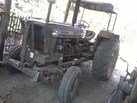 รถไถฟอร์ดรุ่น 5000เครื่องดี ระบบไฮดรอลิคยกหางดีจดทะเบียน 2518ทะเบียนขาด พ.ศ.45หางไถผานมีดหน้า ขาย295000 รถไถฟอร์ดรุ่น 5000เครื่องดี ระบบไฮดรอลิคยกหางดีจดทะเบียน 2518ทะเบียนขาด พ.ศ.45หางไถผานมีดหน้า ขาย295000