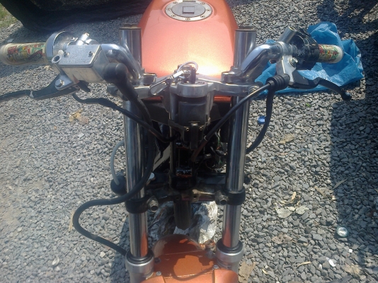 ลุงทุม หัวเขา   ติดต่อ 086  764   5698