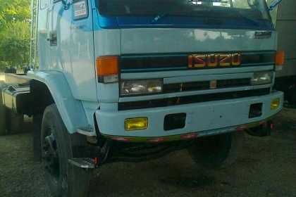 หัวคัซซีISUZU จัมโบ้2เพลา เครื่อง6HH -260แรงม้ายางเรเดียล-ทิฟฟี่