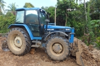 รถไถนาฟอร์ด 6640 (รถนอก)ปี55 ใช้งาน 5404 ชม. คานหน้าคาเรโร่ 2 เพลา รถไถนาฟอร์ด 6640 (รถนอก)ปี55 ใช้งาน 5404 ชม. คานหน้าคาเรโร่ 2 เพลา