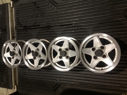 ขายล้อ retro ขอบ 14" 4 วง ขายล้อ retro ขอบ 14" 4 วง