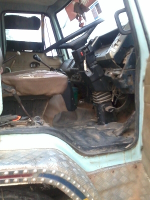 ขายรถบรรทุก10ล้อ2เพลา210แรงคัสชีส์JUMBOพ่วง2คานไม่ดั้ม เครื่องแน่นดี คัสชีส์สวย กระบะมิเนียม ลูกกระบะเหล็ก