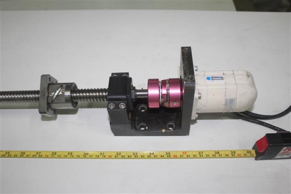 ขายบอลสกรู+motor 3000 พร้อมส่งครับ ขายบอลสกรู+motor 3000 พร้อมส่งครับ