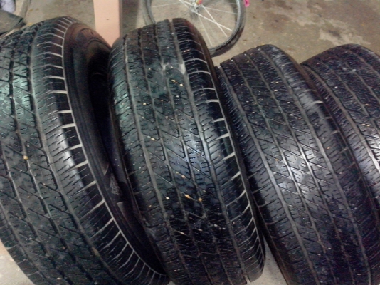 ขายยางMICHELINขอบ17*265*65 ปี09เดือน6 ขายยางMICHELINขอบ17*265*65 ปี09เดือน6