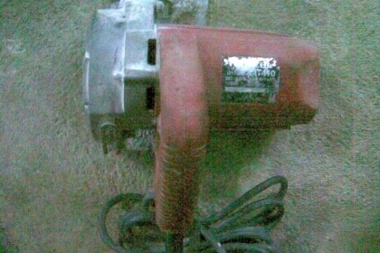 ตัวตัดกระเบื้องเป็นของmacket แท้ครับสภาพดีเสียงนิ่มครับราคานี้คุ้มครับ 4