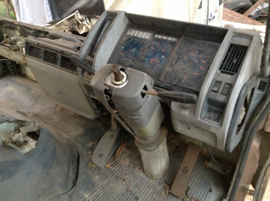 หัวเก๋ง HINO 3Hหัวใหญ่ สภาพสวยราคาถูก เจ้าของขายเอง