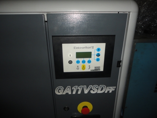 ปั้มลม ยี่ห้อ Atlas Copco GA 11 VSDFF 15 แรง มี Air Drver ในตัวมี Inverter ในตัว ปี2008