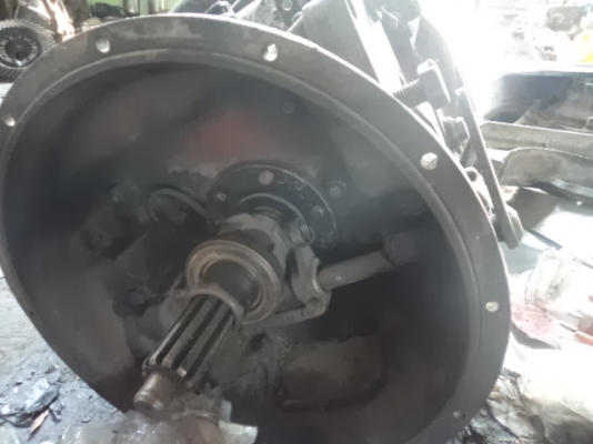 ขายเกียรอีตันสภาพดี เดิมใส240 แต่ได้ทุกรุ่นคับ (สนใจโทสอบถามได้คับ)