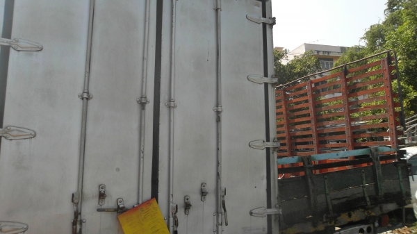 ขาย 6 ล้อ ฮีโน่ รุ่น FF 177 เครื่อง EH 700 ยาว 7.20 เมตร ขาย 6 ล้อ ฮีโน่ รุ่น FF 177 เครื่อง EH 700 ยาว 7.20 เมตร