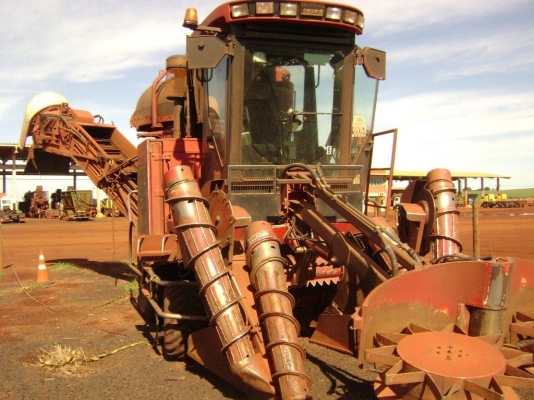 Austoft Case IH A7000 ปี 2007 - 2008 จำนวน 10 คัน ราคาคันละ 6.5 ล้าน Austoft Case IH A7000 ปี 2007 - 2008 จำนวน 10 คัน ราคาคันละ 6.5 ล้าน