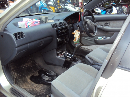 ขายรถยนต์เก๋งtoyotaมีทะเบียนชุดโอนสนใจติดต่อสรกฤช081-8478107หรือภูวเดช084-4211441