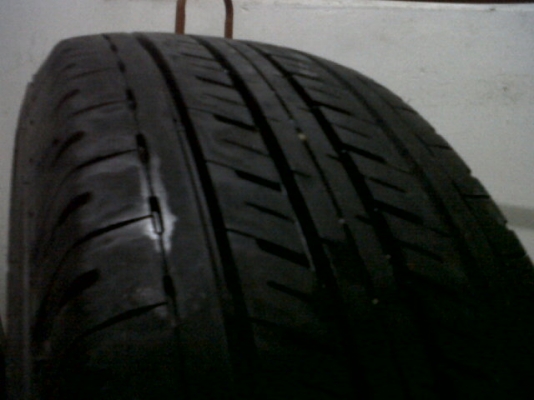 ขายยาง Bridgestone Duravis R611 215/65R16 ปี 1112