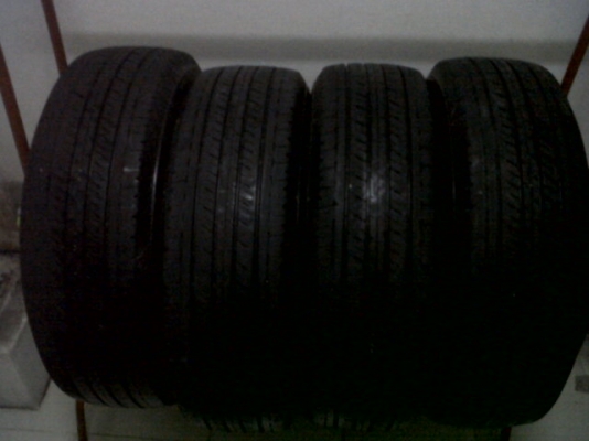 ขายยาง Bridgestone Duravis R611 215/65R16 ปี 1112