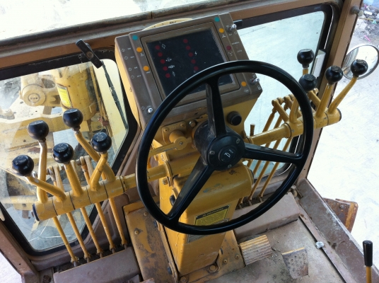 ขายรถเกรด Caterpillar 140G  สภาพสวยนำเข้าจากอเมริกา