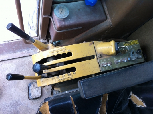 ขายรถเกรด Caterpillar 140G  สภาพสวยนำเข้าจากอเมริกา