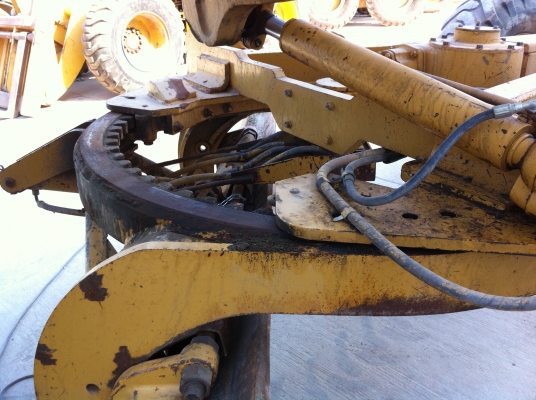 ขายรถเกรด Caterpillar 140G  สภาพสวยนำเข้าจากอเมริกา