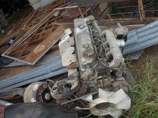 ขาย เครื่องมิตซูฯ115แรง 4d32 พร้อมเกียร์ HINO อยู่ จ.สุรินทร์