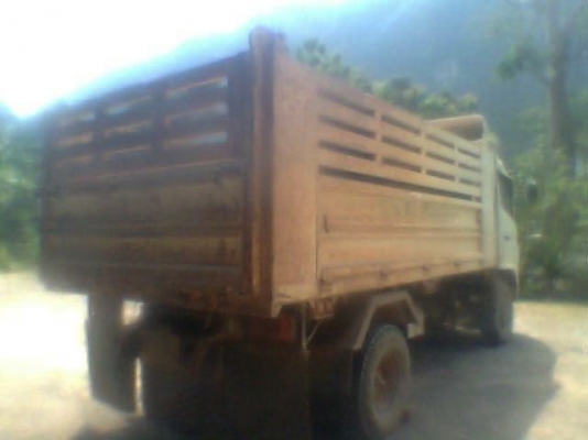 รถฮีโน่ 6 ล้อดั๊ม  FC4J  170 แรงม้า  ปี 51  รถวิ่ง 100000 กว่า กม.  สนใจติดต่อ 081 - 6079515