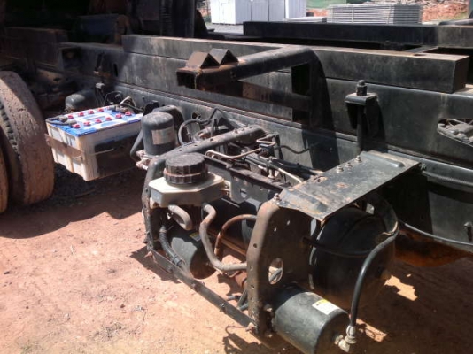 รถฮีโน่ 6 ล้อดั๊ม  FC4J  170 แรงม้า  ปี 51  รถวิ่ง 100000 กว่า กม.  สนใจติดต่อ 081 - 6079515