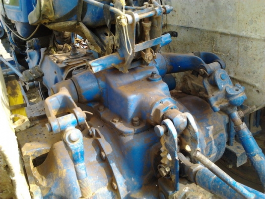 ***ขายแล้วครับขอบคุณ Truck2hand ขาย รถไถ FORD 77 T3 1เพลา เครื่องดี ระบบดี ยางดี พร้อม อุปกรณ์ 2 ชิ้น ผาน3 และใบดัน เอกสารเล่มทะเีบียน พร้อมใช้ พร้อมลุยงาน  ราคาต่อรองได้ครับ