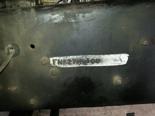 รถมิตซู 10 ล้อ หัวลาก  220 แรงม้า  ( มีขาย  2 คัน )   สนใจติดต่อ 081 - 6079515