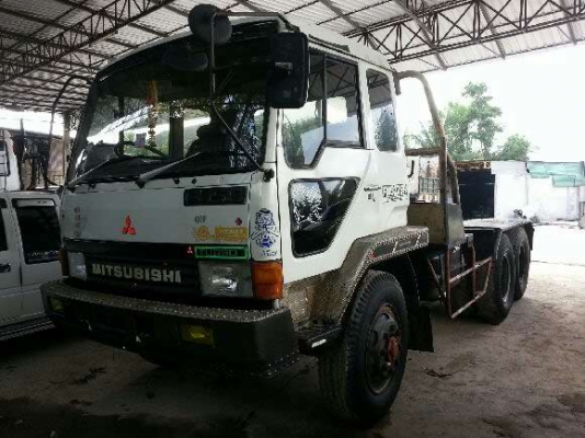 รถมิตซู 10 ล้อ หัวลาก  220 แรงม้า  ( มีขาย  2 คัน )   สนใจติดต่อ 081 - 6079515