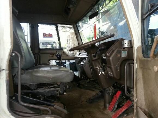 รถมิตซู 10 ล้อ หัวลาก  220 แรงม้า  ( มีขาย  2 คัน )   สนใจติดต่อ 081 - 6079515