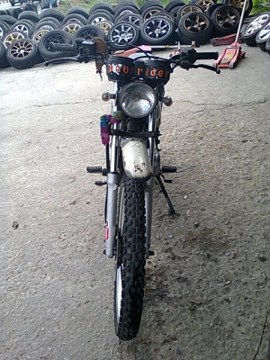 ขายSL125แต่งนิดหน่อยพร้อมทะเบียน 0806260417