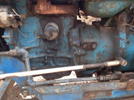 ขาย รถไถ FORD  T3 1เพลา สภาพดี เครื่องดี เกียร์ดี พร้อมอุปกรณ์ 2ชิ้น ใบดันหน้าและผานหลัง 7 ยางดี ปั้มดี ระบบโดยรวมพร้อมใช้งาน ขายตามสภาพ เอกสารสัญญาซื้อขาย ราคาต่อรองได้ครับ