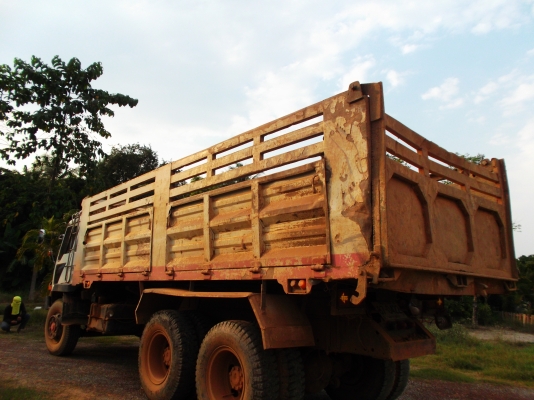 ขายด่วนรถสิบล้อสองเผลาดรั้มหลงเทอโบ220แรงม้า