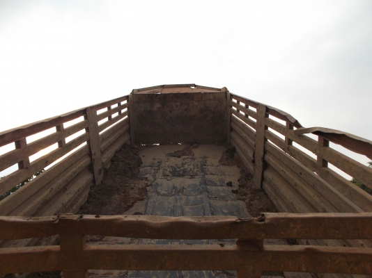 ขายด่วนรถสิบล้อสองเผลาดรั้มหลงเทอโบ220แรงม้า