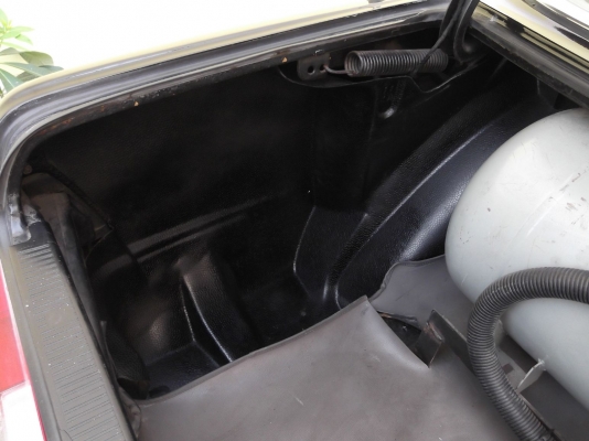 ลดราคา!!!!BENZ 230E W123 เครื่องJ+LPG สีทำมาใหม่ ลดราคา!!!!BENZ 230E W123 เครื่องJ+LPG สีทำมาใหม่