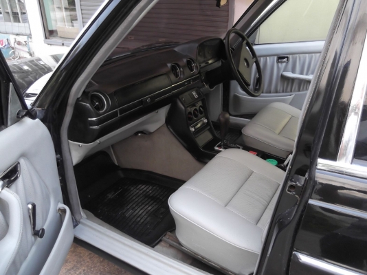 ลดราคา!!!!BENZ 230E W123 เครื่องJ+LPG สีทำมาใหม่ ลดราคา!!!!BENZ 230E W123 เครื่องJ+LPG สีทำมาใหม่