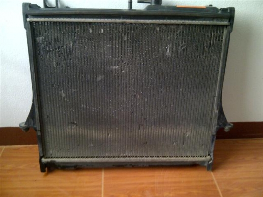 หม้อน้ำรถยนต์  isuzu เครื่อง 3000