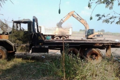 ขายด่วน..รถสิบล้อ เรียว สองเพลาขับ เครื่องนิสสัน ยูดี PE6 turbo 260 hp รถสวย คลาสสิก ใช้ใส่ CAT 320 D ได้ มีทะเบียนครบ.