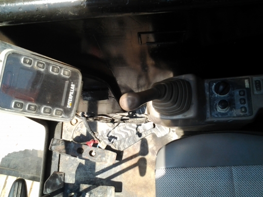 ขายด่วน..รถแบคโฮ CAT 321 BL  CR รถสวย เก่าญี่ปุ่นแท้ พร้อมใช้งานได้ดี มีใบอินวอยล์ จัดไฟแน๊นซ์ได้ สบาย ๆ ราคาต่อรองได้.