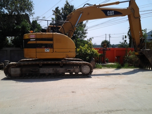 ขายด่วน..รถแบคโฮ CAT 321 BL  CR รถสวย เก่าญี่ปุ่นแท้ พร้อมใช้งานได้ดี มีใบอินวอยล์ จัดไฟแน๊นซ์ได้ สบาย ๆ ราคาต่อรองได้.