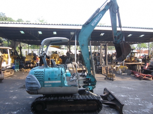 ขาย รถขุดเล็ก KOBELCO รุ่น SK035 แทร็กเหล็ก มือสองญี่ปุ่น