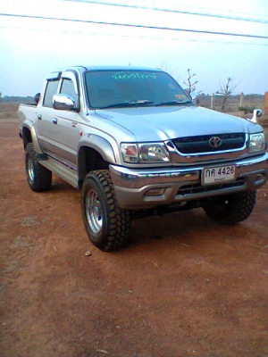 SPORT CRUISER 2.5E 4ประตู เกียรธรรมดา โฟวีล เบาะกำมะหยี่