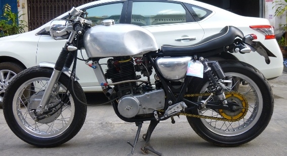 ขาย sr500 ทะเบียน 1สูบ500 cc พร้อมโอน 150,000 บาท