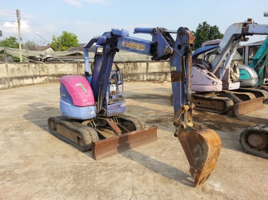 ขายรถแบคโฮ KOMATSU PC30UU-3 ของเก่าจากญี่ปุ่นสภาพรถ 90\% เอกสารอินวอย