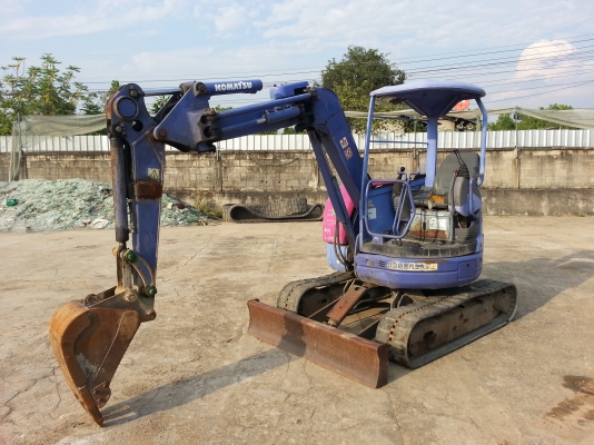 ขายรถแบคโฮ KOMATSU PC30UU-3 ของเก่าจากญี่ปุ่นสภาพรถ 90\% เอกสารอินวอย