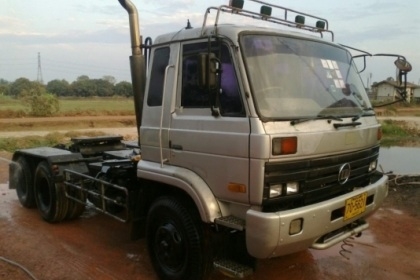 Nissan UD หัว + หาง