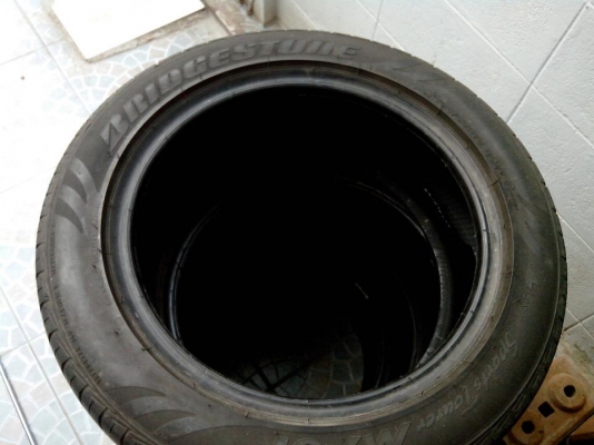 ขายยางนอก BRIDGESTONE 195/55/R15 85 V มี 4 เส้น