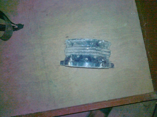 ขายดุมหน้า KR-150 ราคา500.- ขายดุมหน้า KR-150 ราคา500.-