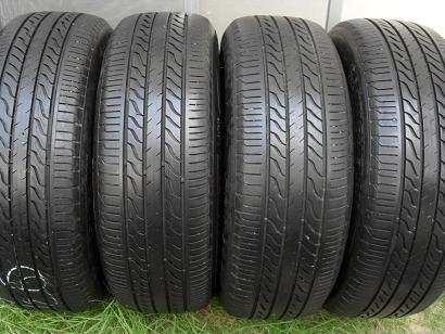 ขายยาง MICHELIN PRIMACY LC 215/60/16 ปี10 2เส้น ปี11 2เส้น(1ชุด) ราคา 3,000 ดูของแถวปากเกร็ด สนใจติดต่อ 090-676-4651 เบียร์